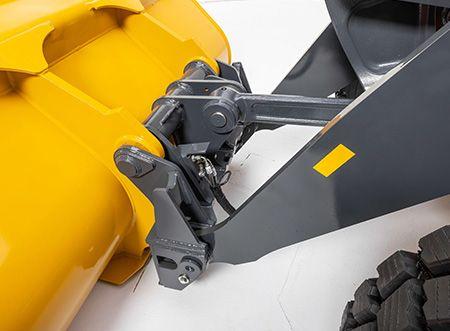 JRB 416 coupler with bucket attachment