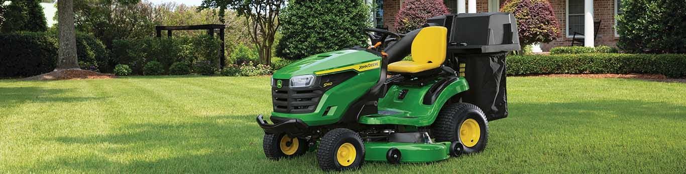 100 Series Lawn Tractors
