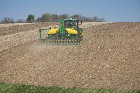 15-row 1745 Planter with CCS