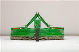 Rear safety chain shield