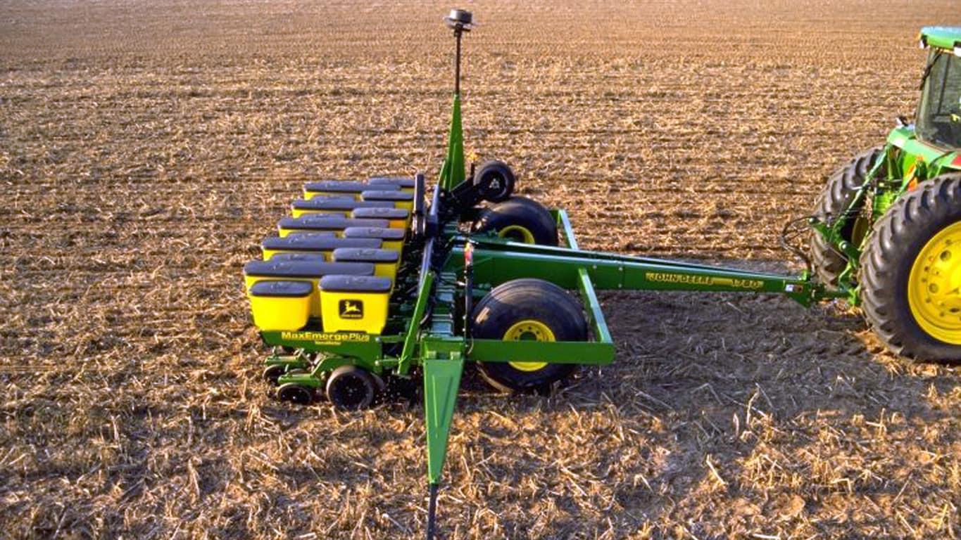 Field image of 1785 Drawn Planter