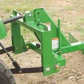 Hitch is iMatch™ quick-hitch and Category 1 compatible