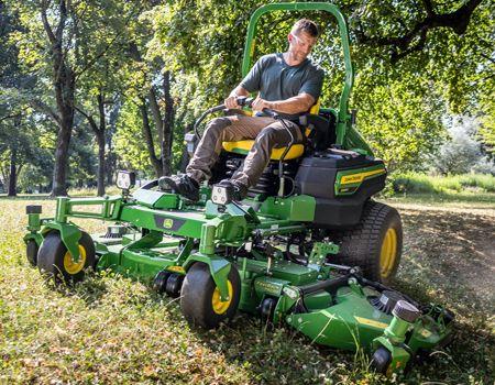 Mowing on uneven contours