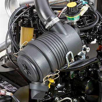 Diesel engine air cleaner