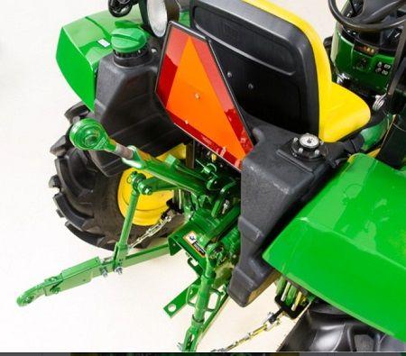 Rear-mounted fuel tank and gauge