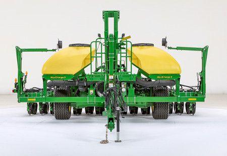 Radial tires on the 1745 Planter
