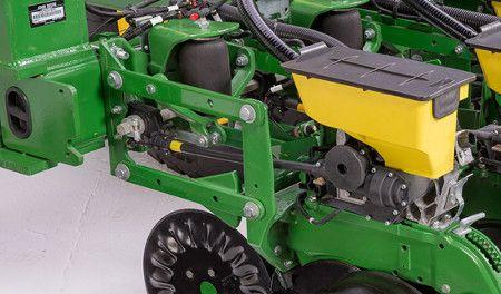 Pro-Shaft™ drive with RowCommand™ clutch