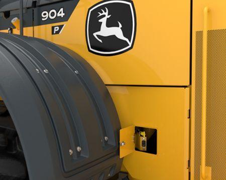 With Remote Engine Oil Dipstick enhancements, the task to open the rear fender is eliminated, making it easier to perform daily service checks, while providing easy access to the engine service light