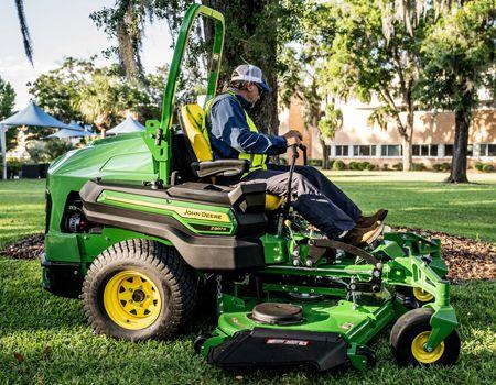 Z997R with 72-in. (183-cm) 7Iron PRO Mower Deck