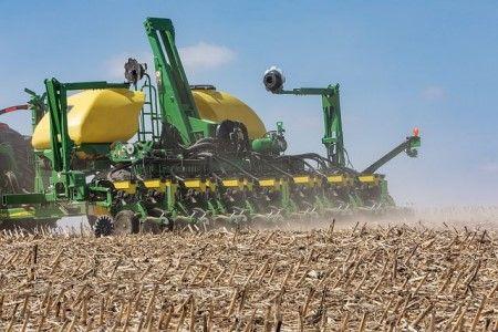 1745 15Row 15 in. planter in the field.