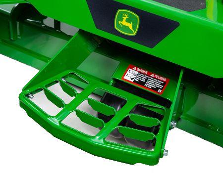 Serrated-tread step