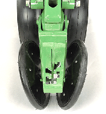 Rubber tire closing system