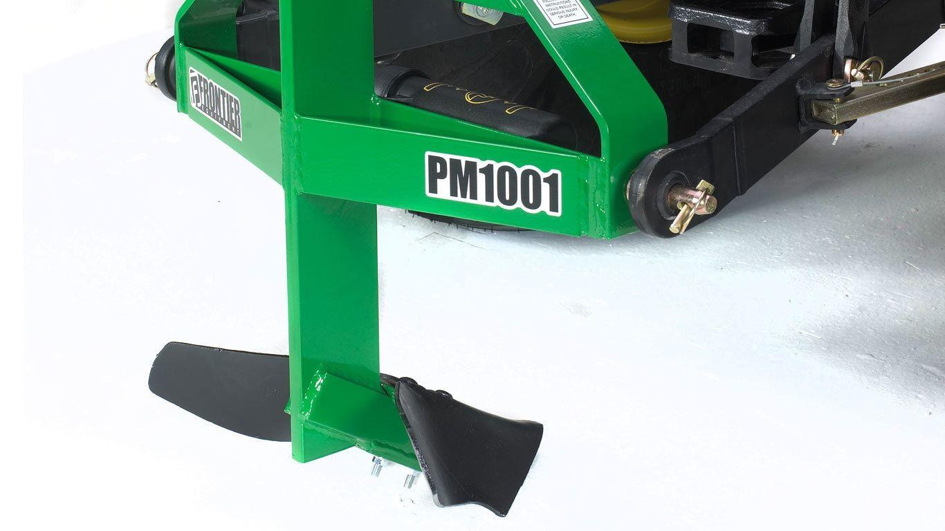 Close-up of PM 10 series middle buster.