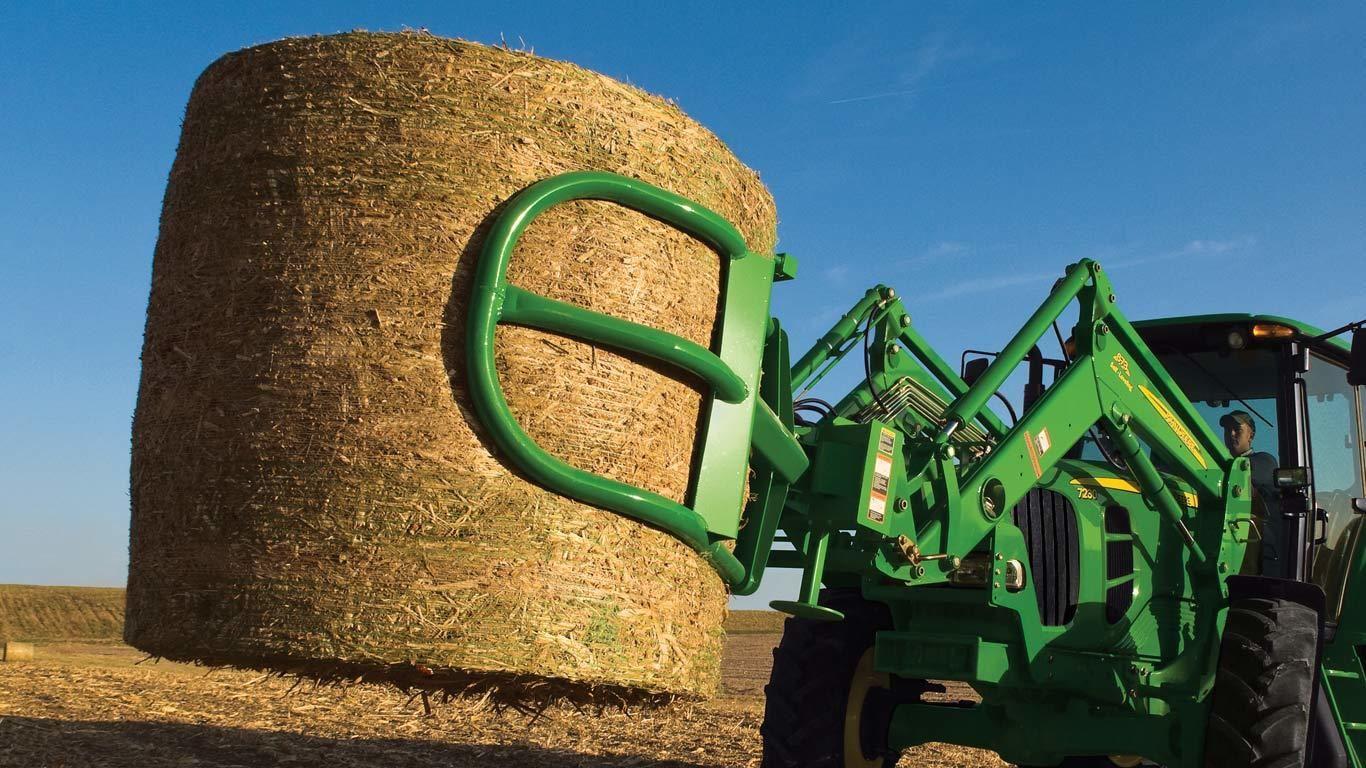 field image of ah11 round bale hugger