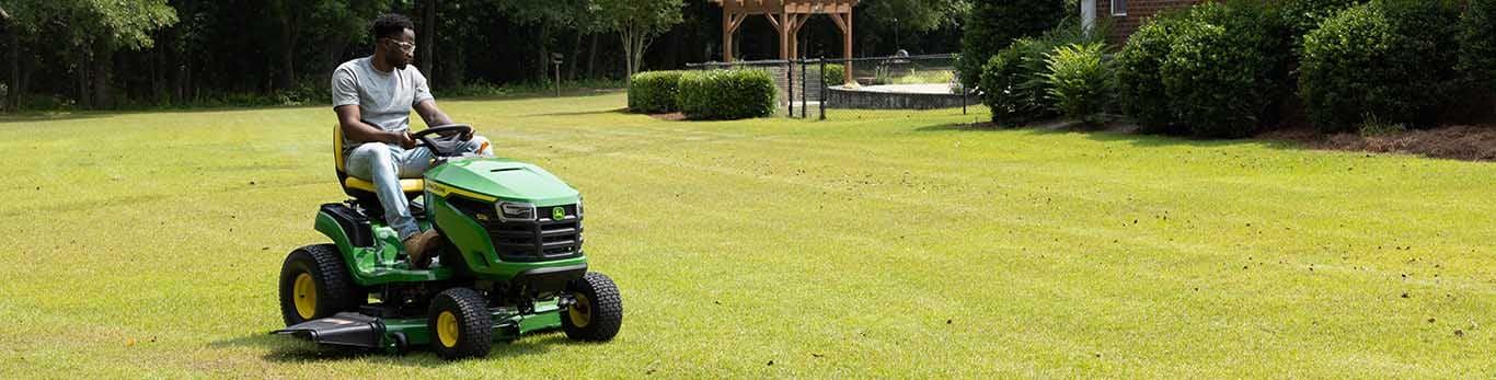 200 Series Lawn Tractors