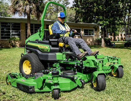 Z998R with 100-in. (254-cm) FastBack™ PRO Mower Deck