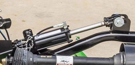 Wing deck lift cylinder