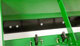 Replaceable cutting edge for longer wear life