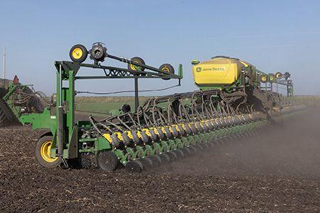 Curve compensation with planters