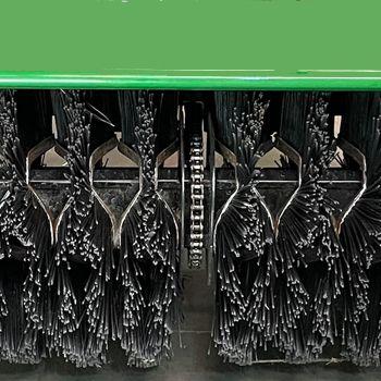 Center chain drive