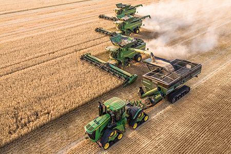 Controlled traffic farming reduces soil compaction