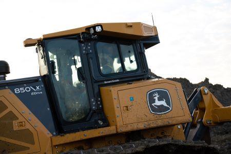 John Deere 850 X-Tier with SmartGrade technology