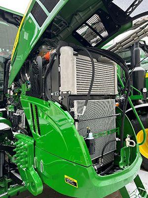 9L (549-cu in.) PowerTech™ engine