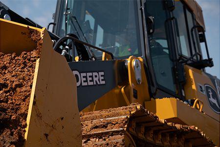 John Deere 755 P-Tier Crawler Loader
