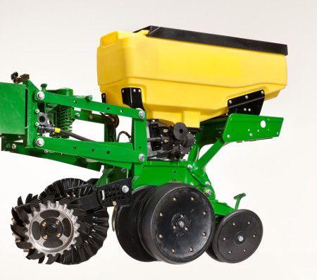 MaxEmerge 5 row-unit with 106-L (3.0-bu) hopper