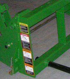 Frontier™ AB12 Series Bale Spear tubular frame