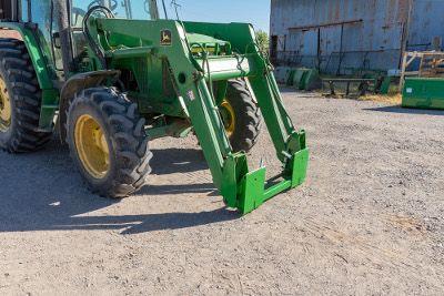 Skid steer carrier