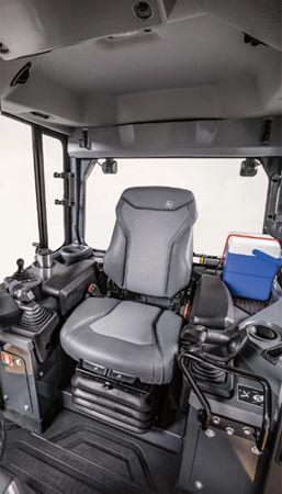 John Deere 700 P-Tier dozer interior with Cab Trim 2 and Premium Seat