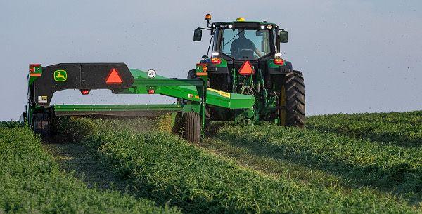 C400 windrow formation