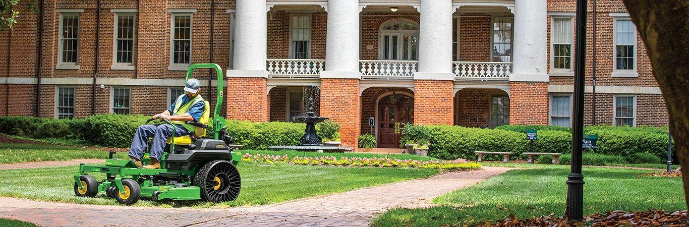 Commercial Zero Turn Mowers