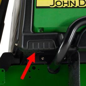 Lift handle with integrated latch (TX, TX Turf, and TE vehicles)